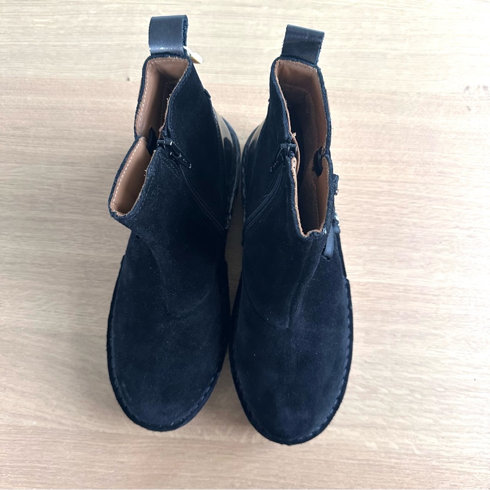 On Foot Black Ankle Boots for Women - Picture 2 of 10